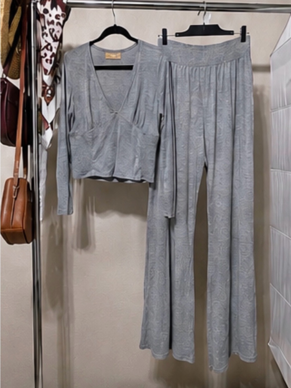 Free People Free-Est Gray 2PC Set V-Neck Crop Top Wide Leg Pants XL - LIKE NEW
